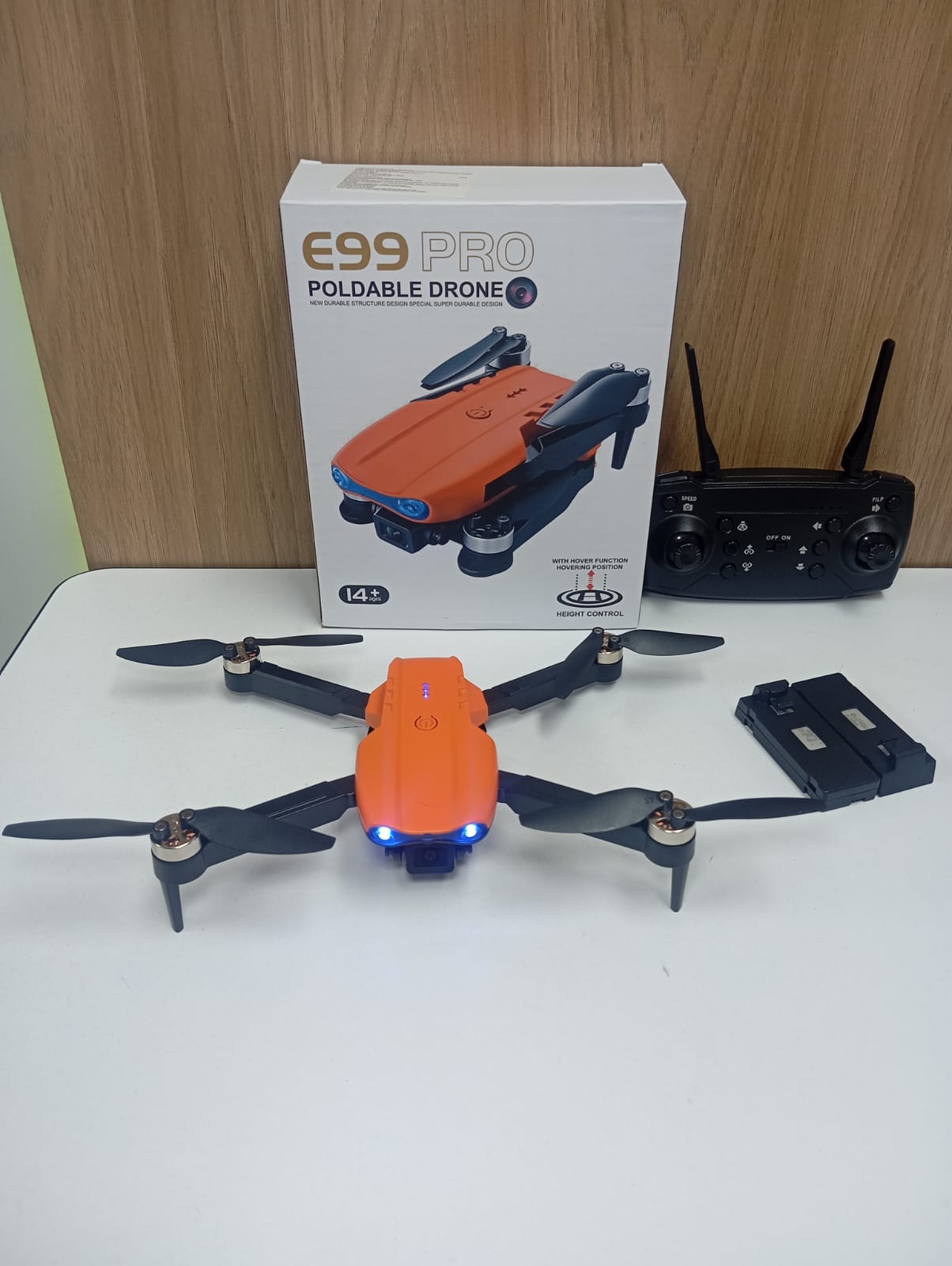 Drone Pro 4K E99 Pro Grabación WiFi 2.4G con Tres Baterías